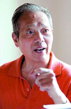 龙氏家谱让人肃然起敬