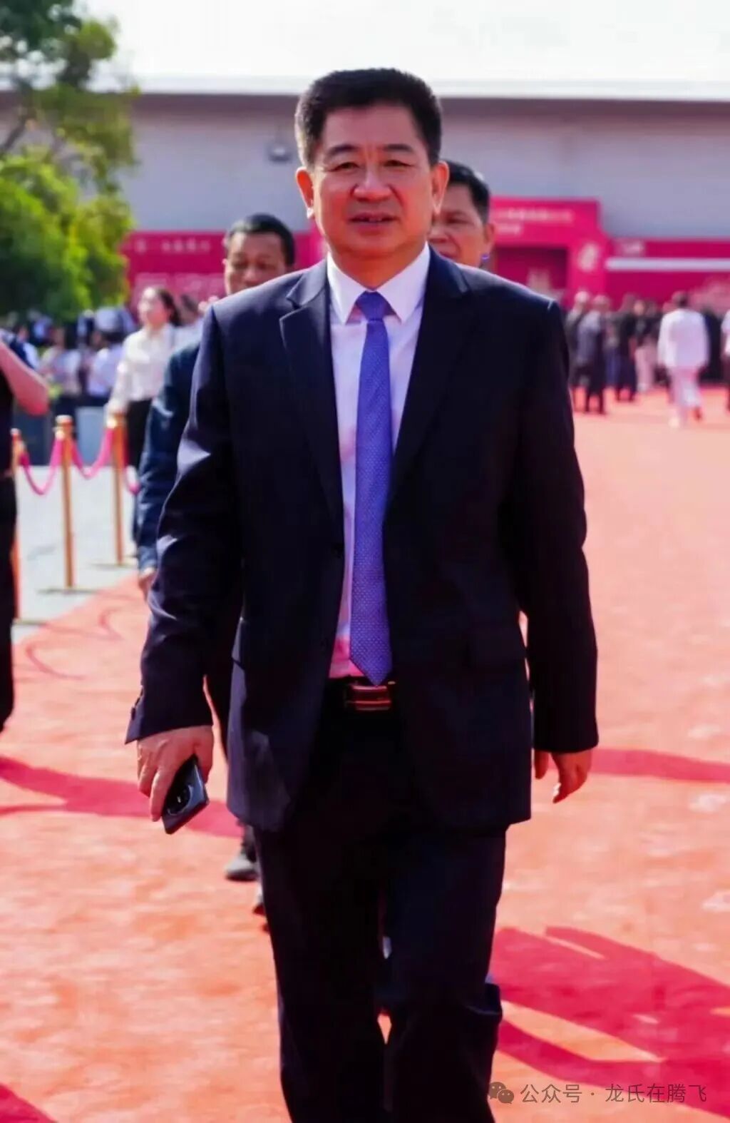 全国龙氏总会长龙翔宇荣获全国&ldquo;敬老爱老助老模范人物&rdquo;称号